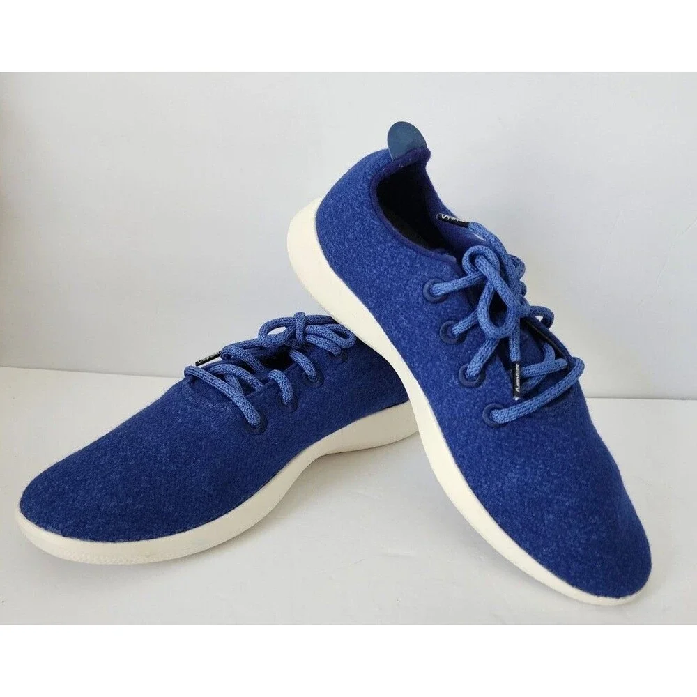 ALLBIRDS Mens WOOL RUNNERS Size 9 BLUE Embroidered Shoes NWOB